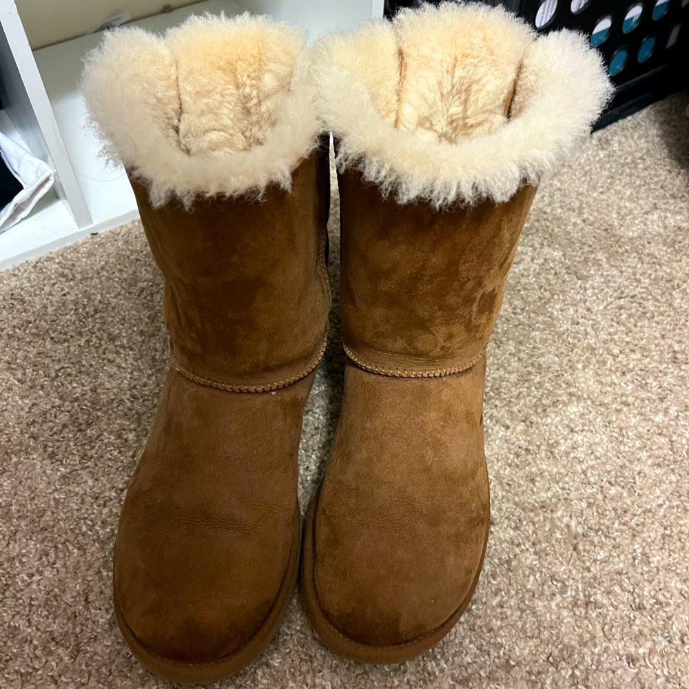 UGG Bailey Bow